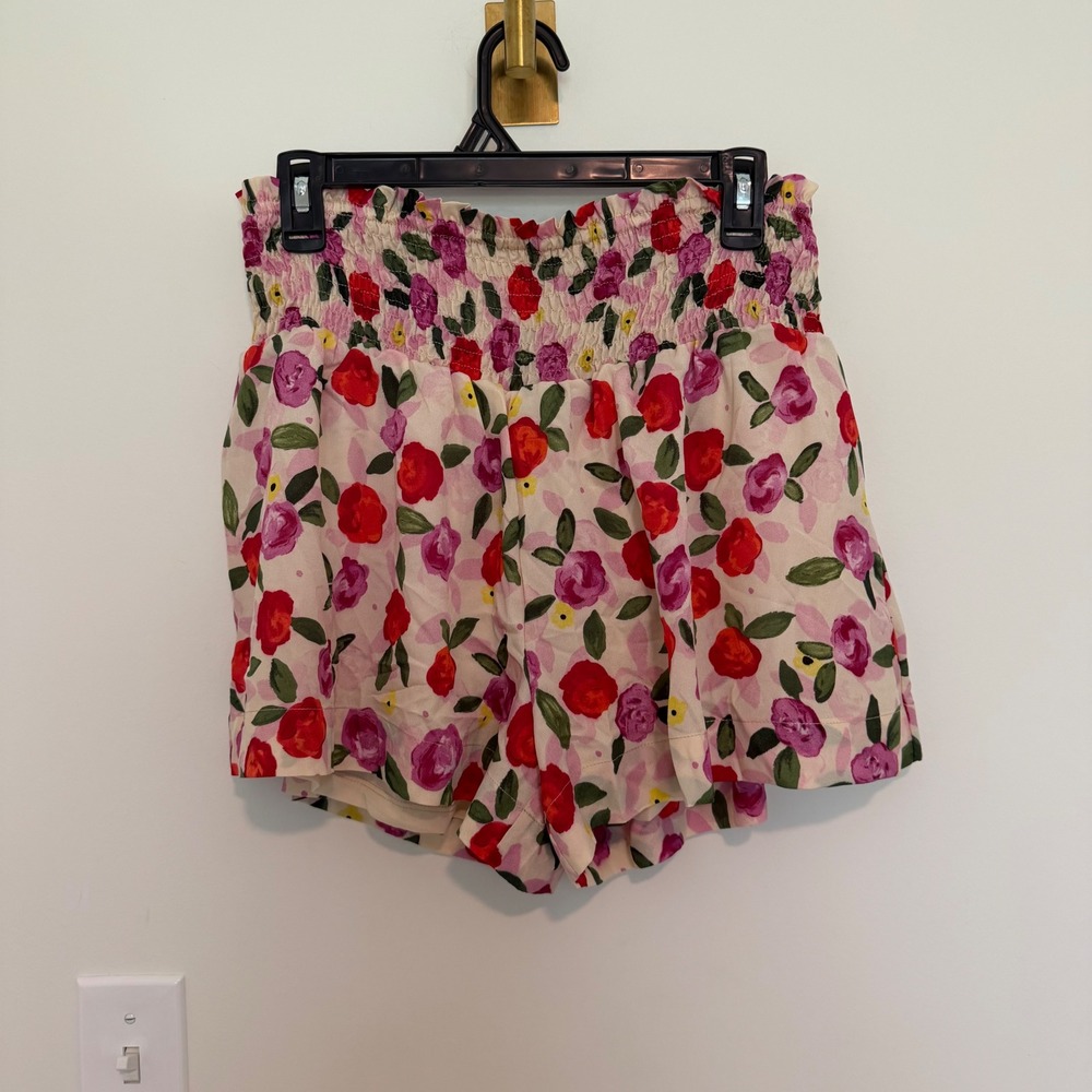 Luminary Fine Collection Floral Smocked Waist Shorts Cream Red Purple Size L NWT